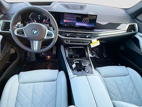 New 2026 BMW X5 xDrive50e w/ M Sport Package AWD/4WD image 16