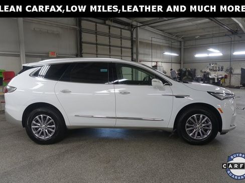 Used 2023 Buick Enclave Essence image 8