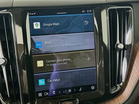 Used 2023 Volvo XC60 B5 Plus w/ Climate Package image 21