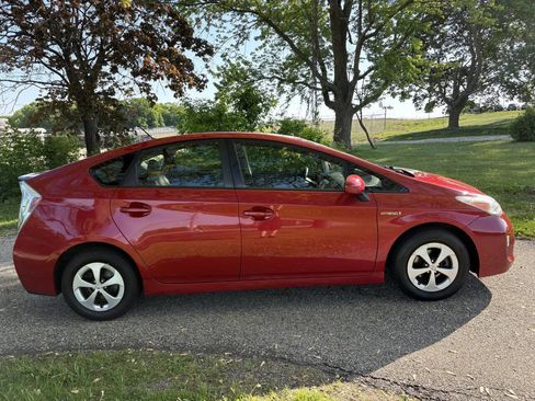 Used 2013 Toyota Prius Two FWD image 6