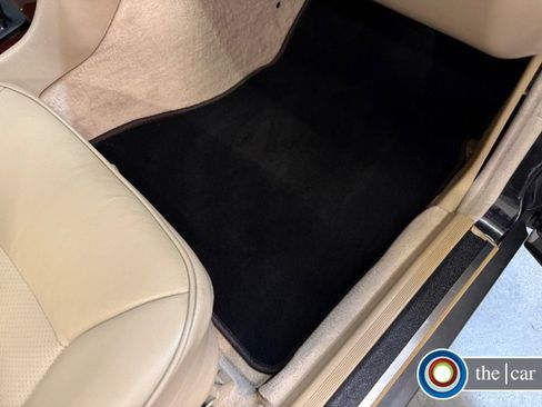 Used 1994 Mercedes-Benz E 320 Convertible image 21