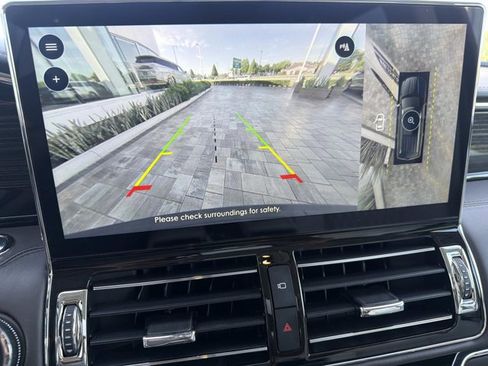 Certified 2024 Lincoln Navigator Black Label AWD/4WD image 32