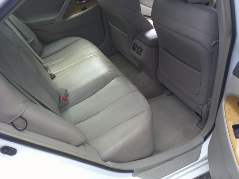 Used 2007 Toyota Camry LE FWD image 11