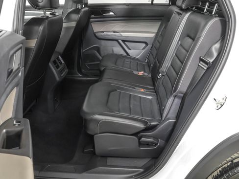 Used 2022 Volkswagen Atlas Cross Sport SEL Premium R-Line image 36