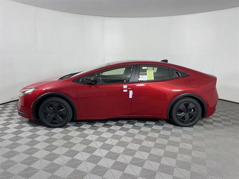 New 2026 Toyota Prius LE image 4