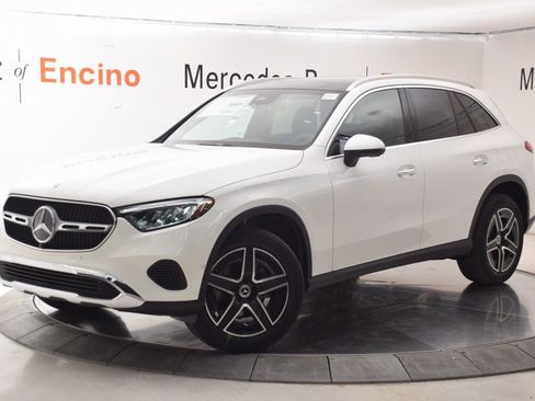 New 2026 Mercedes-Benz GLC 300 image 2