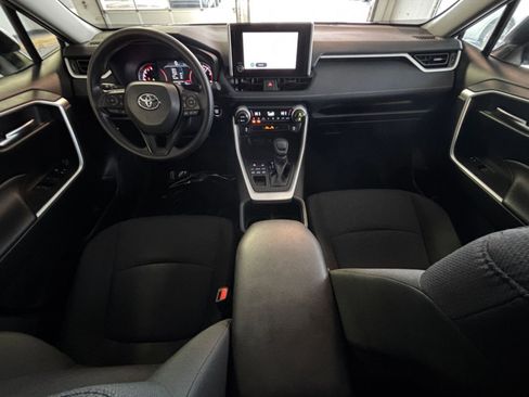 Used 2025 Toyota RAV4 XLE image 36