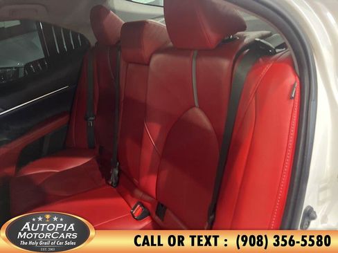 Used 2020 Toyota Camry XSE FWD image 16