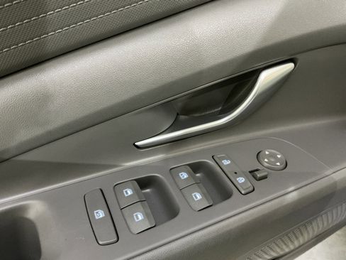 Used 2023 Hyundai Elantra SEL image 23