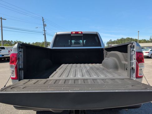 Used 2024 RAM 2500 Tradesman w/ Chrome Appearance Group AWD/4WD image 27
