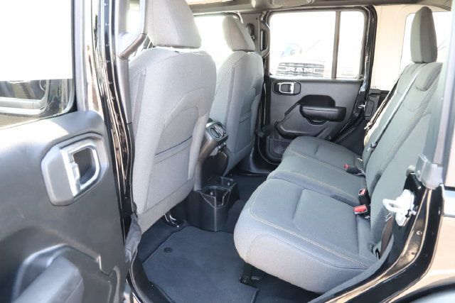 Used 2025 Jeep Wrangler Unlimited Sport AWD/4WD image 16