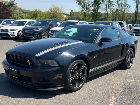 Used 2013 Ford Mustang GT Premium RWD image 3