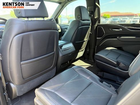 Used 2021 Cadillac Escalade Sport w/ Driver Assist Tech Package AWD/4WD image 35