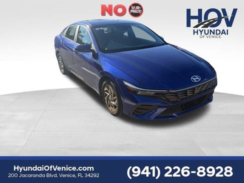 Certified 2024 Hyundai Elantra SEL FWD image 1