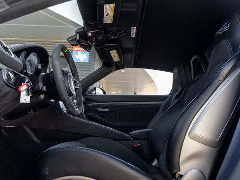 Certified 2024 Porsche 718 Boxster Spyder RS image 32