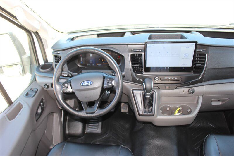 Used 2026 Ford Transit 250 148 Medium Roof RWD image 19