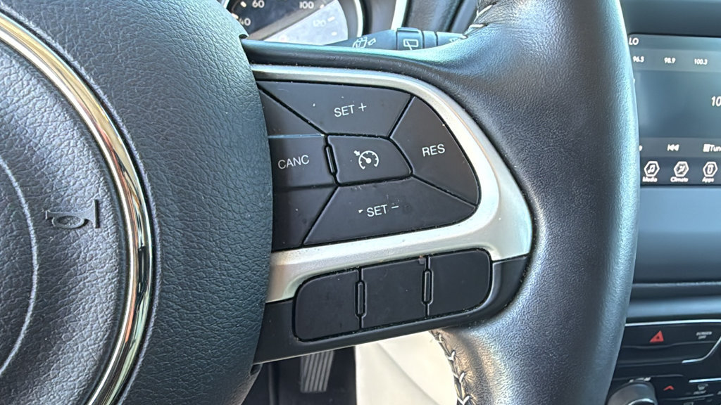 Used 2021 Jeep Compass Latitude w/ Sun and Sound Group AWD/4WD image 22