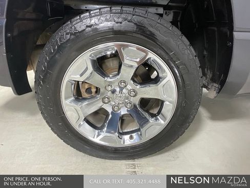 Used 2019 RAM 1500 Big Horn RWD image 10