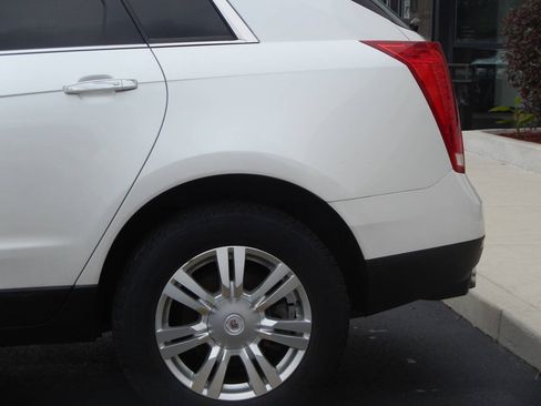 Used 2013 Cadillac SRX Luxury FWD image 13