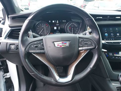 Used 2021 Cadillac XT6 Sport w/ Platinum Package AWD/4WD image 17