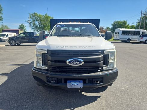 Used 2017 Ford F350 XL RWD image 3