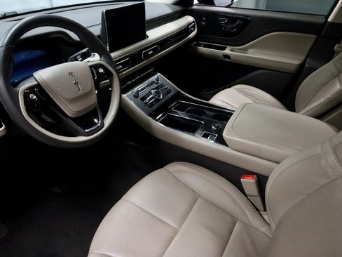 Used 2023 Lincoln Aviator Reserve w/ Class IV Trailer Tow Package image 27