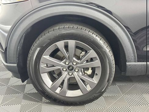Used 2022 Ford Explorer XLT w/ Equipment Group 202A AWD/4WD image 11