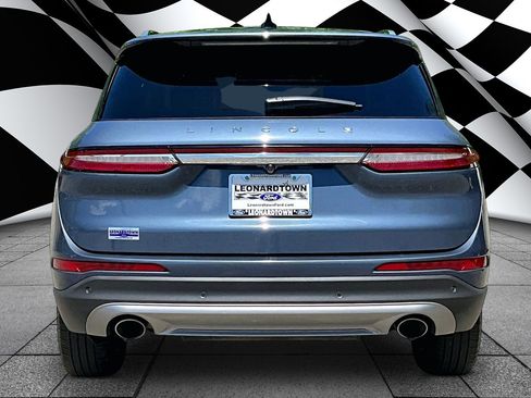 Used 2022 Lincoln Corsair AWD w/ Premium Package image 4