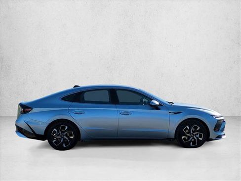 Certified 2025 Hyundai Sonata SEL image 4