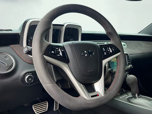 Used 2014 Chevrolet Camaro ZL1 RWD image 32