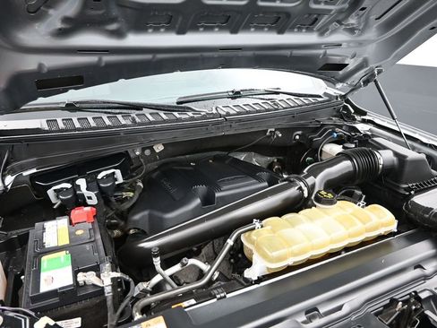 Used 2020 Ford Expedition Max XLT w/ FX4 Off-Road Package image 11