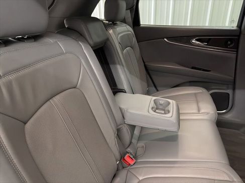 Used 2020 Lincoln Nautilus Reserve w/ Equipment Group 201A AWD/4WD image 18