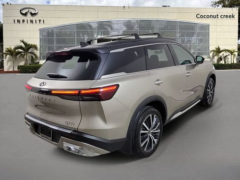 Certified 2025 INFINITI QX60 Luxe w/ Vision Package FWD image 4