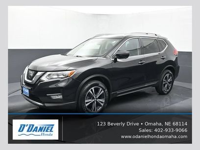 Used 2017 Nissan Rogue SL w/ SL Premium Package