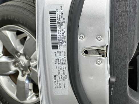 Used 2017 RAM 1500 Big Horn image 12