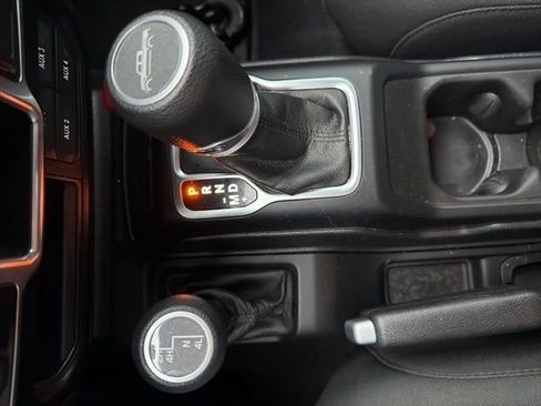 Used 2021 Jeep Gladiator Sport AWD/4WD image 27