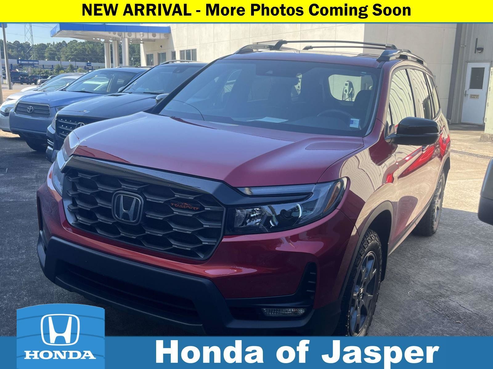 Used 2025 Honda Passport TrailSport image 1