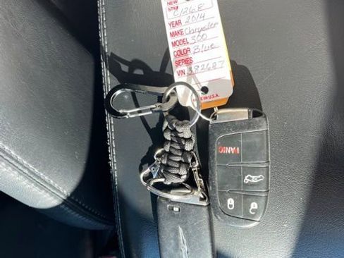 Used 2014 Chrysler 300 image 43