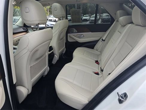 Used 2024 Mercedes-Benz GLE 450 4MATIC image 5