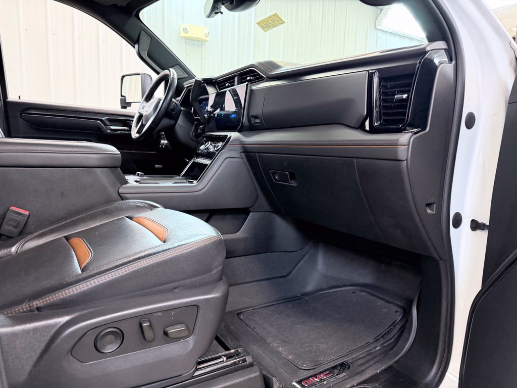 Used 2024 GMC Sierra 2500 AT4 w/ AT4 Premium Plus Package AWD/4WD image 35