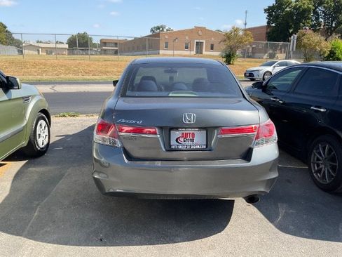 Used 2012 Honda Accord LX image 5