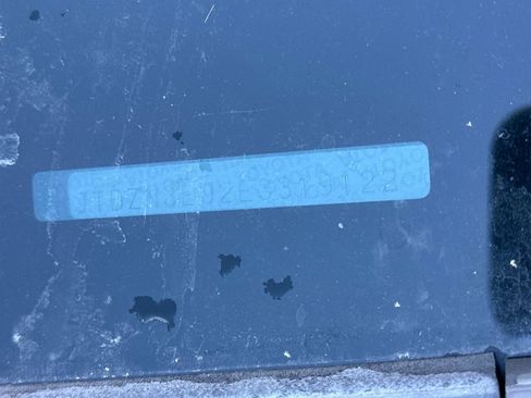 Used 2014 Toyota Prius V Three image 3