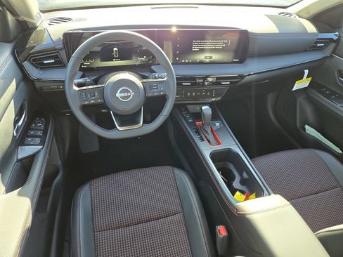 New 2026 Nissan Kicks SR AWD/4WD image 10