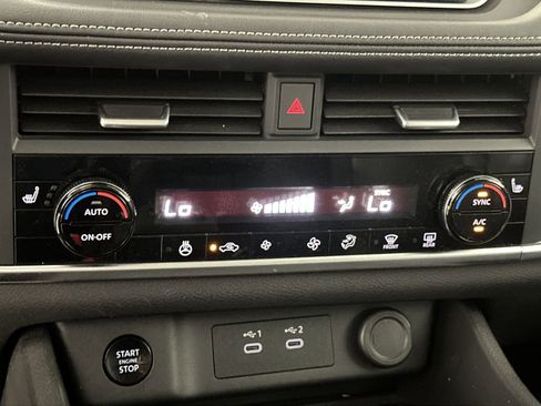 Certified 2024 Nissan Rogue SV w/ SV Premium Package FWD image 19
