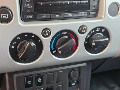 Used 2007 Toyota FJ Cruiser 2WD image 20