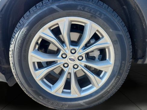 Certified 2023 Ford Explorer XLT w/ Equipment Group 202A AWD/4WD image 15