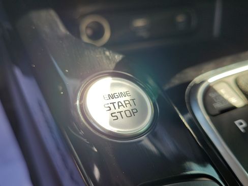 Certified 2025 Kia Soul GT-Line w/ GT-Line Technology Package FWD image 30