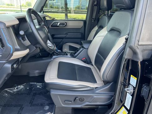 Used 2024 Ford Bronco Wildtrak AWD/4WD image 9