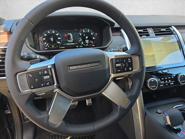 New 2026 Land Rover Discovery Dynamic SE AWD/4WD image 16