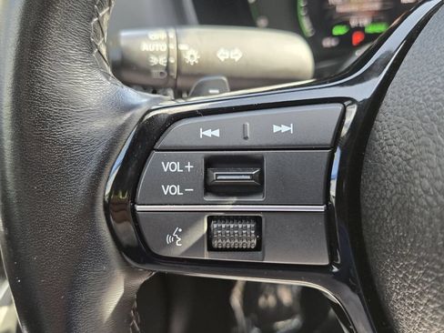 Certified 2025 Honda Civic Sport image 24
